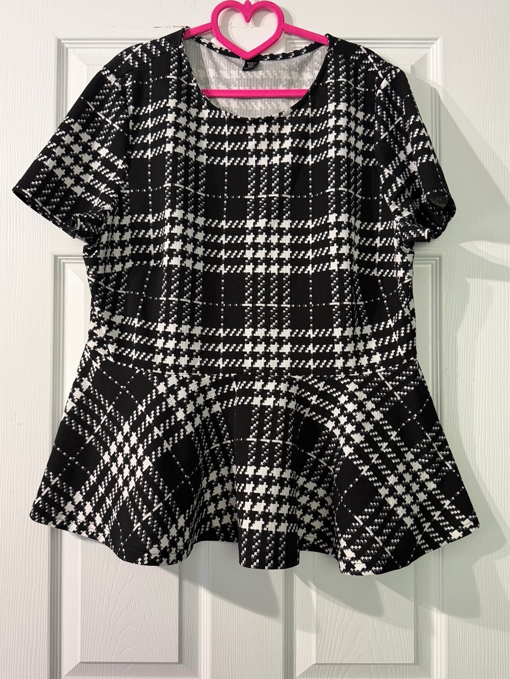 SHEIN Black and White Plaid Peplum Short Sleeve Top Size 2XL